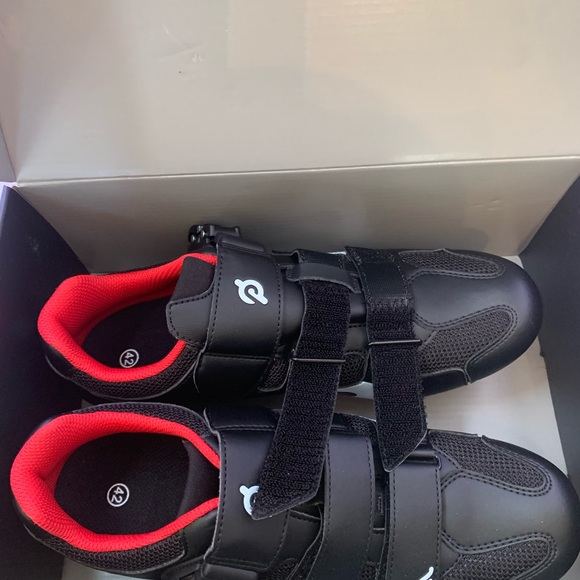 Unisex Peloton Cycling Shoes Size 42 New